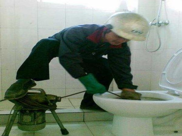 湖滨街道管道疏通（滨湖疏通下水道电话）